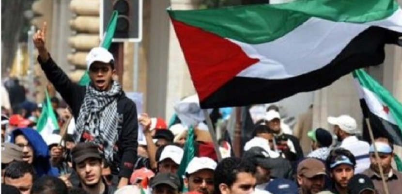 استشهاد مسعف وإصابة 84 فلسطينيًا برصاص الاحتلال الإسرائيلي شرق غزة