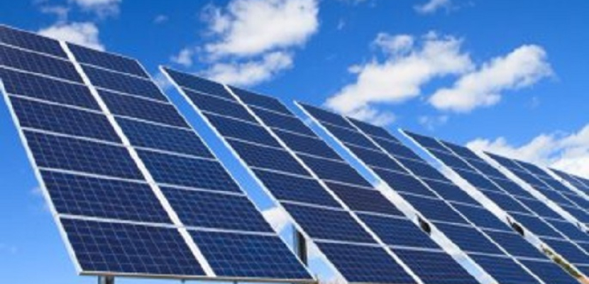 مجلة لاتينية : مصر تمتلك أكبر محطة طاقة شمسية بالعالم في اسوان