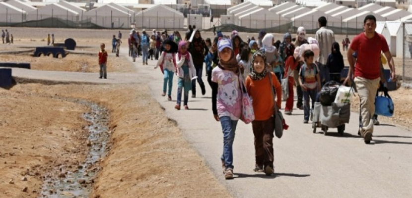 فرنسا ترفض بحث عودة اللاجئين السوريين بسبب “معاملة الأسد”