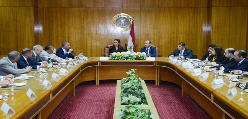 وزيرا الاستثمار والتجارة يبحثان مع مجلس الاعمال المصري الصينى جذب استثمارات جديدة