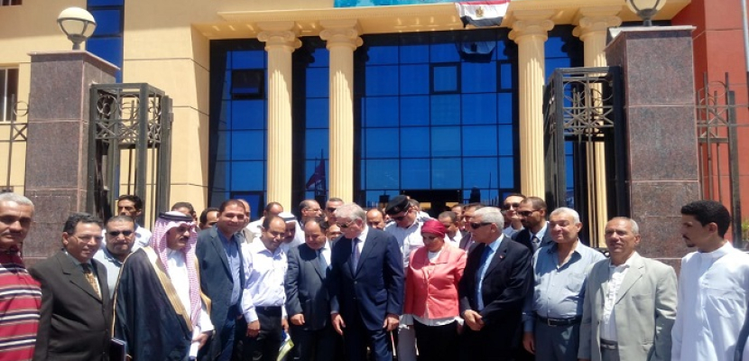 وزير المالية ومحافظ جنوب سيناء يفتتحان مبنى الضرائب العقارية بالطور