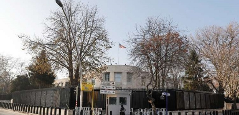 اعتقال شخص يشتبه في تورطه بإطلاق النار على السفارة الأمريكية في أنقرة