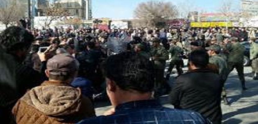 العراق: ناشطون يحشدون لمظاهرة كبري للمطالبة بتوفير الخدمات ومحاسبة الفاسدين