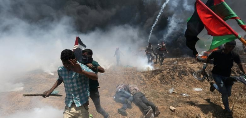 الفلسطينيون يستعدون لجمعة انتفاضة القدس على حدود غزة