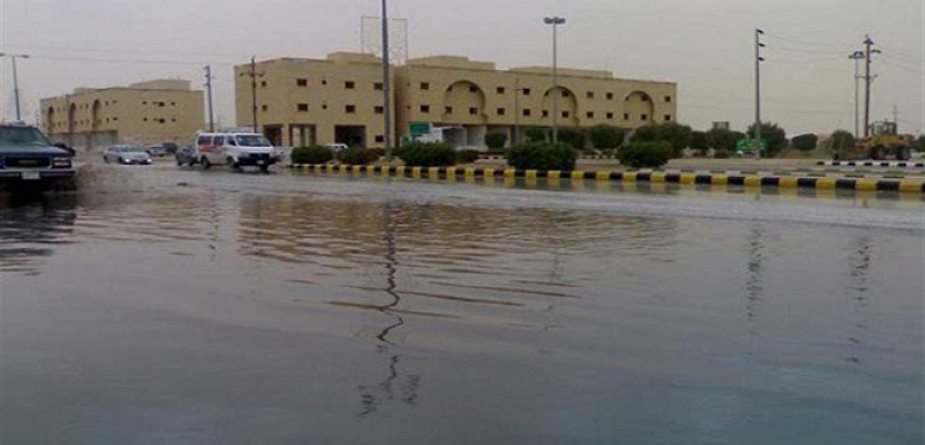 مجلس الوزراء الكويتى: تعطيل العمل بالوزارات والمؤسسات الحكومية لسوء الأحوال الجوية