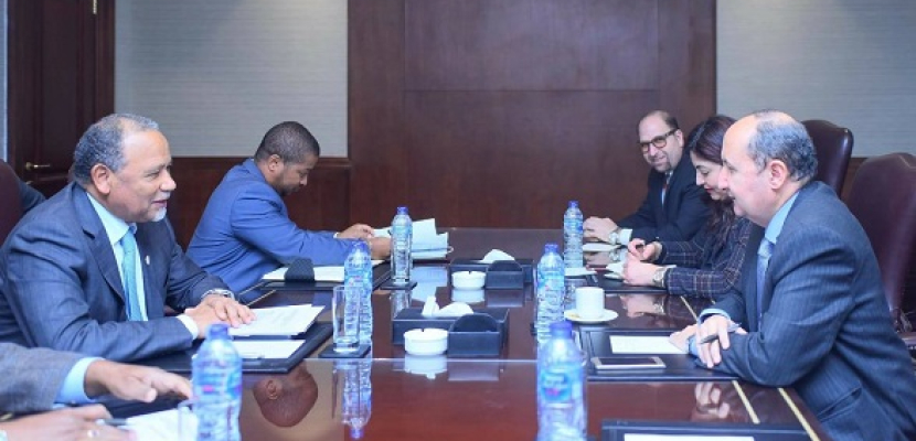 وزير التجارة يبحث مع سكرتير الكوميسا تعزيز التعاون المشترك بين مصر والدول الأعضاء