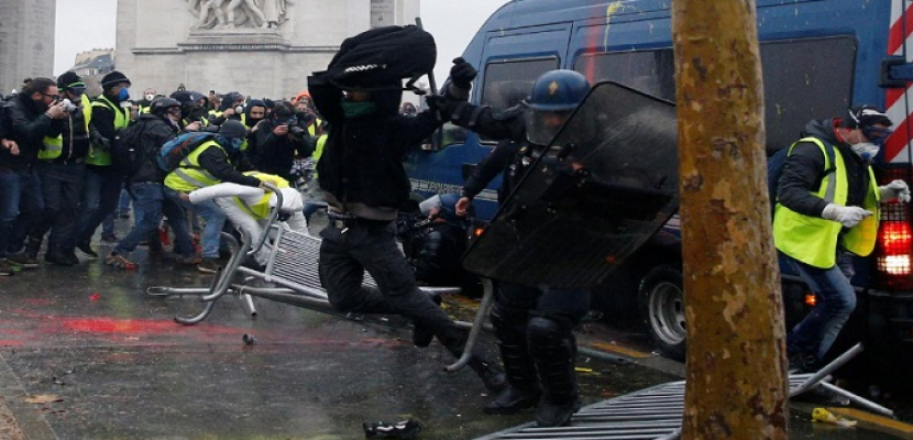 واشنطن بوست: احتجاجات فرنسا تمثل أزمة كبيرة للديمقراطية الغربية