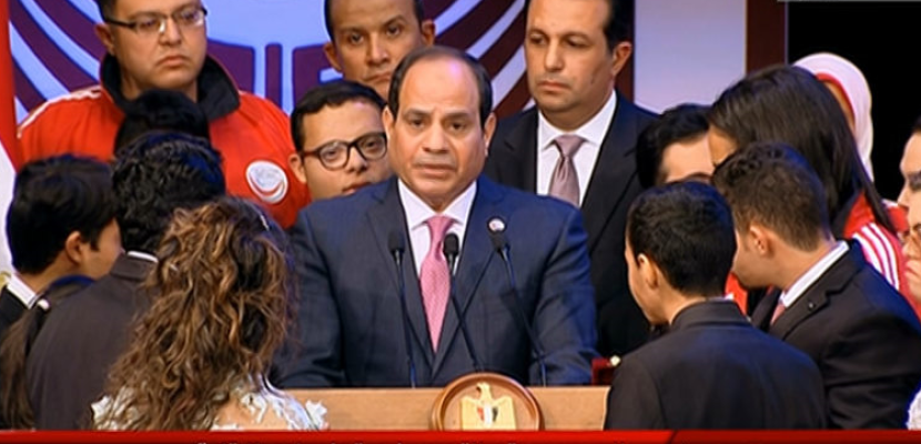 الرئيس السيسي يهنئ الشعب المصري وذوي الاحتياجات الخاصة بمناسبة العام الميلادي الجديد