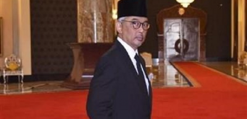 السلطان تنكو عبد الله يؤدي اليمين ملكا لماليزيا