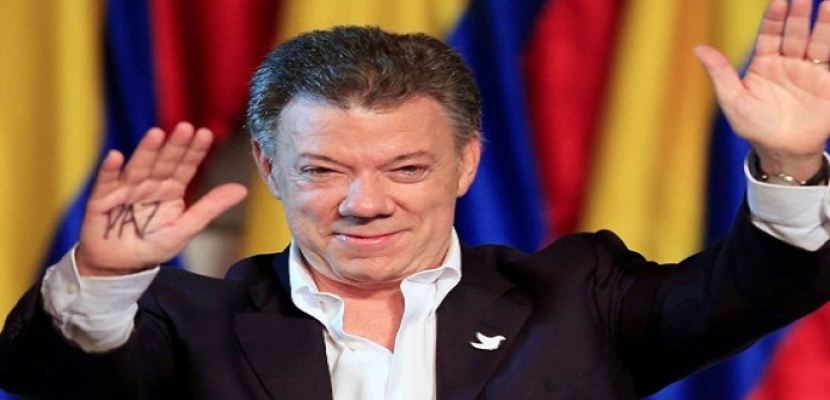 الرئيس الكولومبي يعلن وقف محادثات السلام مع “جيش التحرير الوطني”