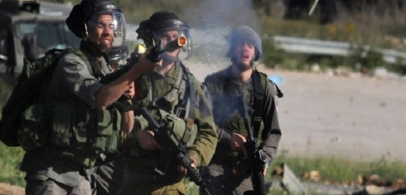 إصابات واعتقالات خلال اقتحام قوات الاحتلال بمناطق متفرقة في الضفة الغربية