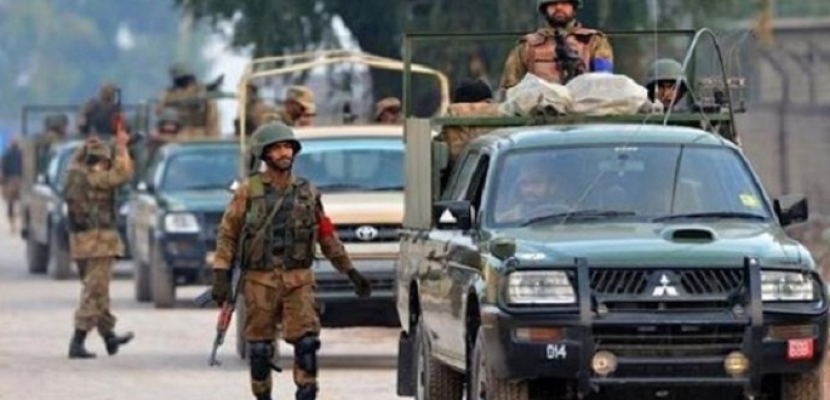 الجيش الباكستاني يدين مقتل ناشط محلي وينفي تورط أجهزة الأمن