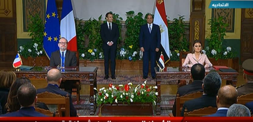 السيسي وماكرون يشهدان توقيع عدد من اتفاقيات التعاون بين مصر وفرنسا