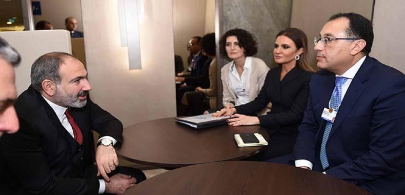 رئيس الوزراء يلتقي نظيره الأرميني على هامش مشاركتهما في مؤتمر دافوس الاقتصادي العالمي
