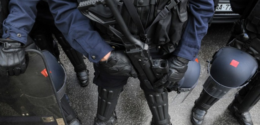 مجلس الدولة الفرنسي يرفض وقف استخدام قاذف الكرات الدفاعية لحفظ الأمن خلال المظاهرات