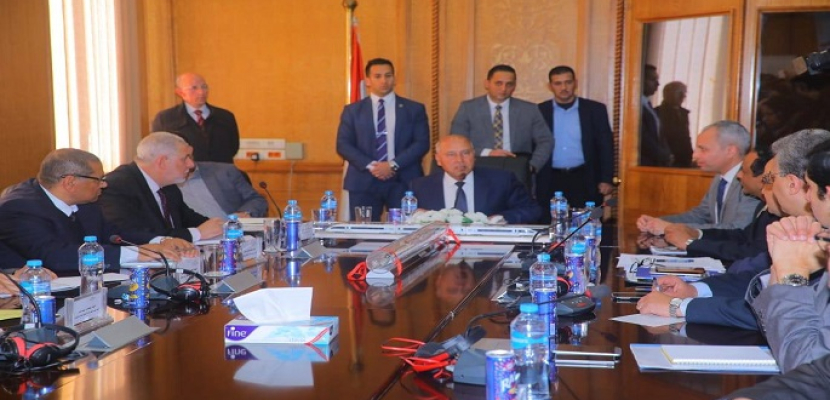 وزير النقل يعقد اجتماعا موسعا مع رئيس وقيادات هيئة السكك الحديدية لاستعراض خطة العمل خلال الفترة القادمة