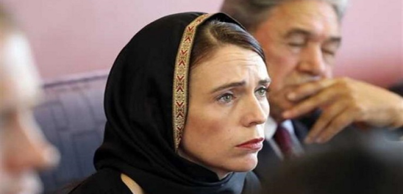 ​رئيسة وزراء نيوزيلندا تقدم الدعم “المعنوي ” لأسر ضحايا الاعتداء الإرهابي