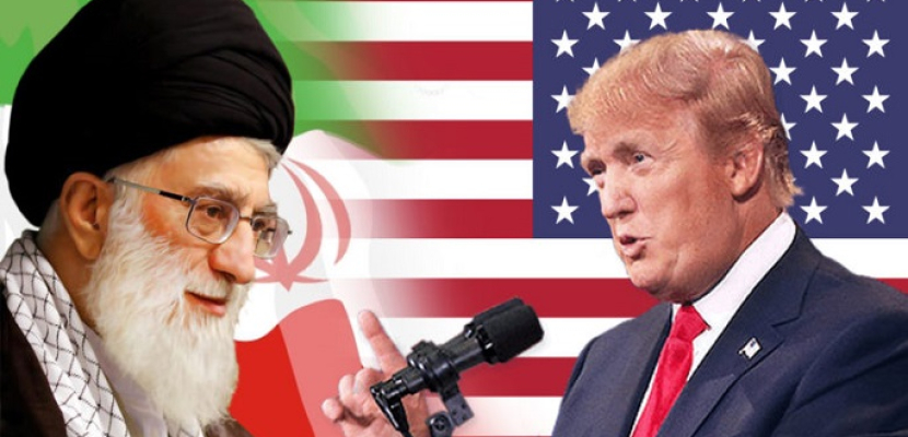 “عكاظ”: العقوبات الأمريكية أصابت النظام الإيراني في مقتل