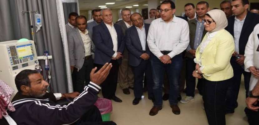 رئيس الوزراء يلتقى أعضاء هيئات التأمين الصحى الشامل ببورسعيد