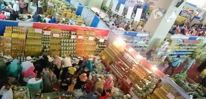 معرض أهلا رمضان يستقبل المواطنين بأسعار مخفضة للسلع والمنتجات الغذائية
