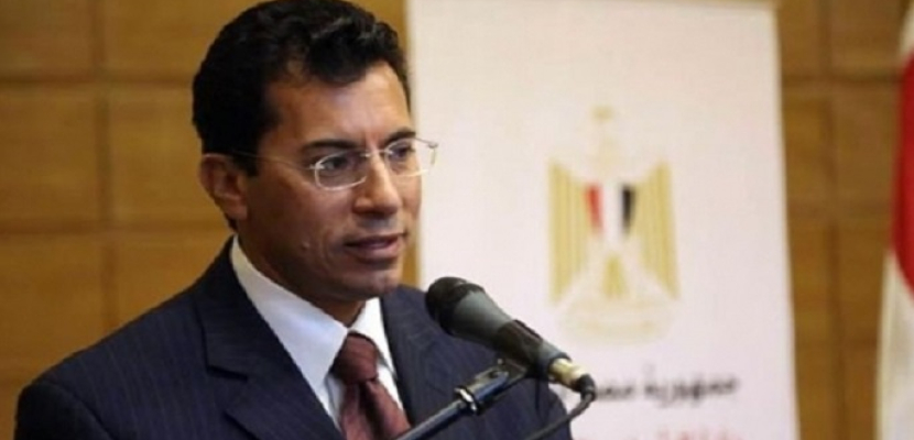 وزير الرياضة يهنئ الرئيس السيسي بحصول مصر على بطولة كأس العالم لكرة اليد للناشئين