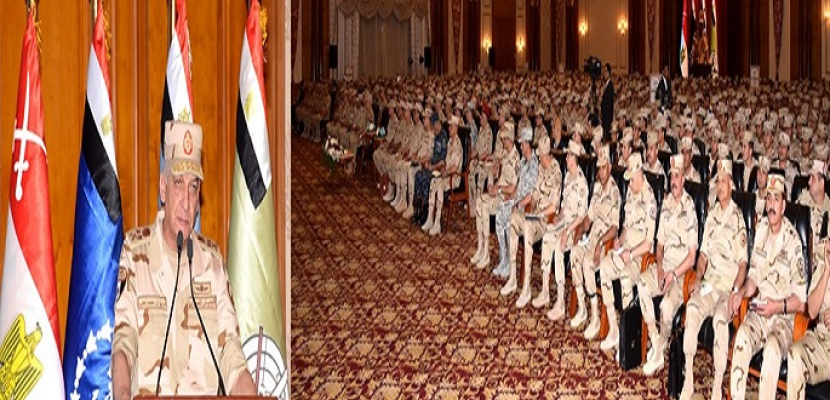 وزير الدفاع يلتقي عددا من دارسي المعاهد التعليمية بالقوات المسلحة
