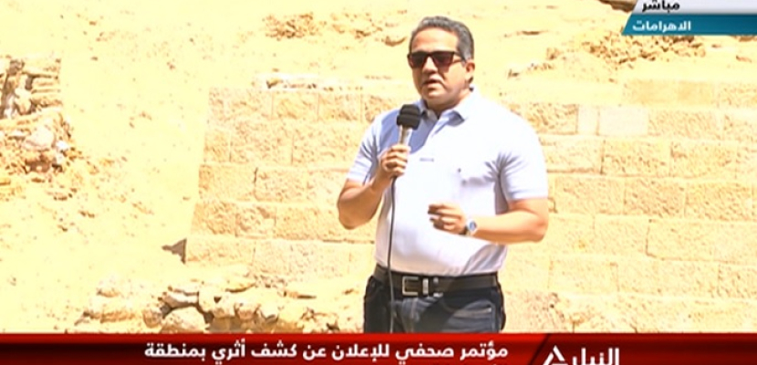 وزير الآثار يعلن الكشف عن مقبرة مزدوجة بالهرم يرجع تاريخها لعصر الأسرة الخامسة