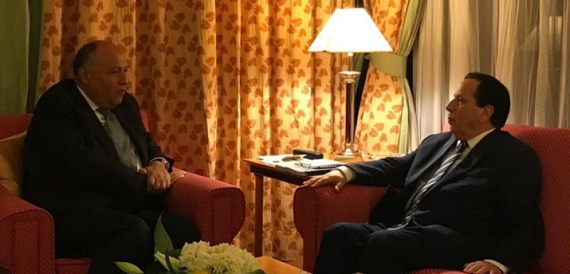 وزير الخارجية يلتقي نظيره التونسي على هامش مشاركتهما في الاجتماع الوزاري التحضيري لمؤتمر القمة الإسلامي