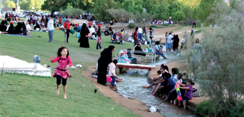 حدائق ومتنزهات المحافظات تواصل استقبال زائريها في ثاني أيام عيد الفطر