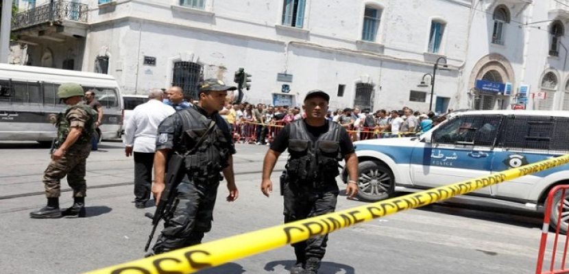 قتيل وعدة إصابات في هجومين انتحاريين بتونس العاصمة.. وتنظيم داعش يعلن مسؤوليته