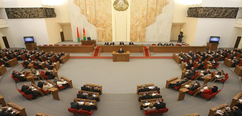 الرئيس السيسي يلتقي رئيسي غرفتي البرلمان البيلاروسي لبحث تعزيز العلاقات