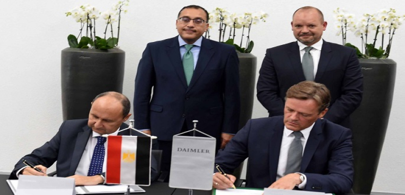 بالصور.. رئيس الوزراء يشهد توقيع مذكرة تفاهم لاستئناف شركة مرسيدس أعمالها فى مصر