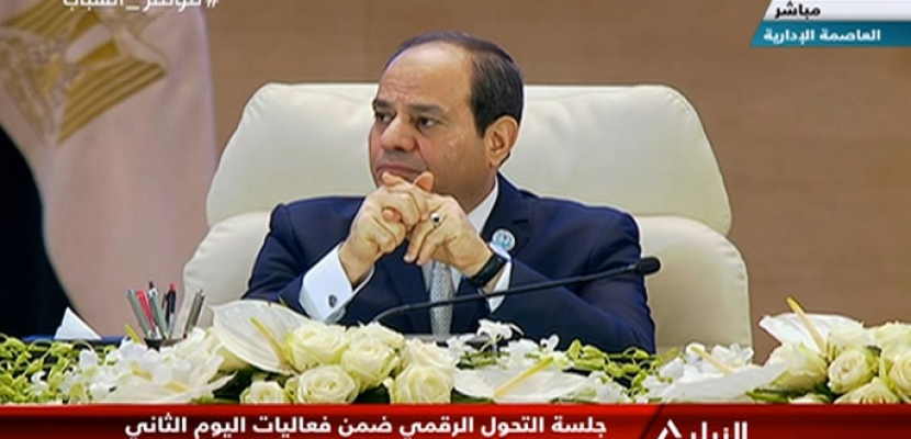الرئيس السيسي: الدولة حريصة على إنشاء قواعد بيانات كاملة لمصر لتسهيل حياة المواطنين