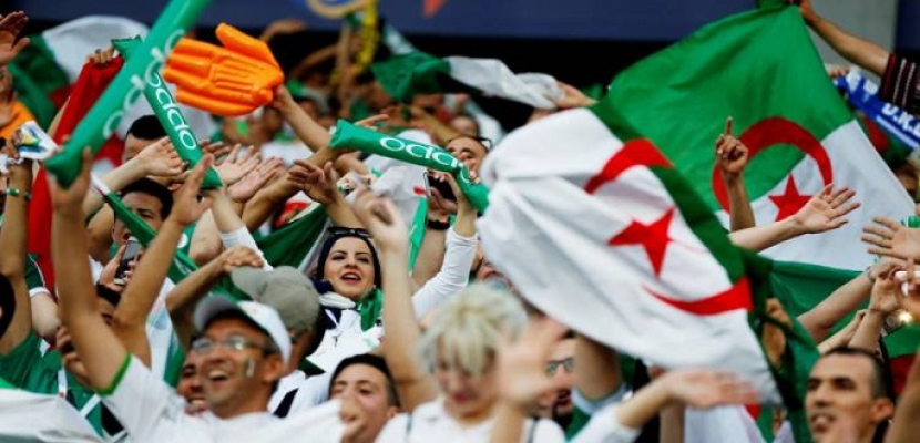 بالصور..وصول 3000 مشجع جزائري لمؤازرة منتخب بلادهم ببطولة الأمم الإفريقية