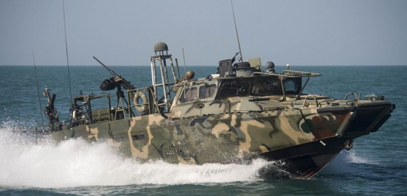 3 سفن إيرانية حاولت اعتراض سبيل ناقلة بريطانية في الخليج.. وطهران تنفي