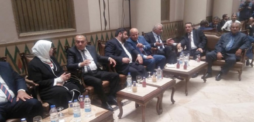 بالصور .. وفد البرلمان الليبى يصل مقر مجلس النواب لمناقشة آليات استقرار الدولة