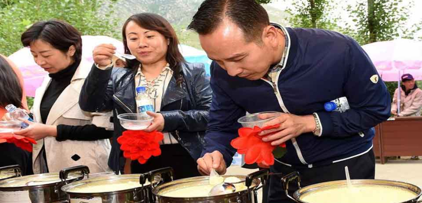 انطلاق فعاليات مهرجان شوتون (الزبادي) في منطقة التبت بالصين