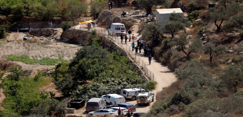 إطلاق نار على مُستوطنة إسرائيلية شمال “رام الله” وحراس المُستوطنة يقتلون أحد المُنفذين