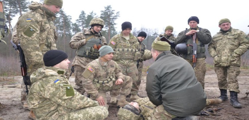 مقتل وإصابة 3 جنود أوكرانيين في إطلاق نار بإقليم “دونباس”