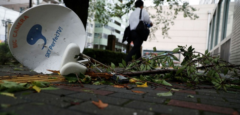استمرار انقطاع الكهرباء عن آلاف المنازل في اليابان بسبب الإعصار “فاكساي”
