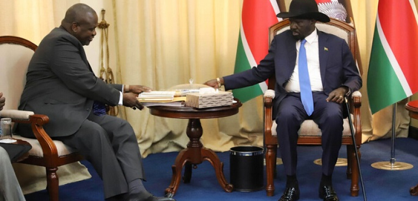 سلفا كير ورياك مشار يتفقان على تشكيل حكومة انتقالية فى جنوب السودان