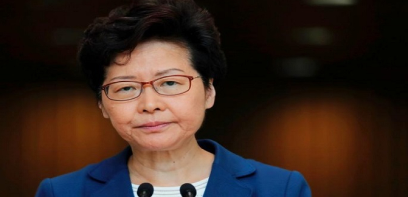 زعيمة هونج كونج تزور بكين لبحث خطط انعاش الاقتصاد