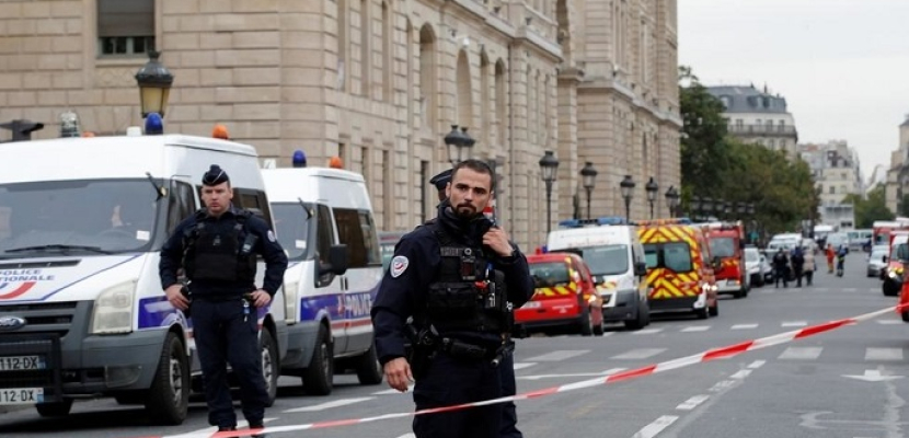 الإرهاب يعود إلى فرنسا من جديد ويتصدر مشهدها السياسي