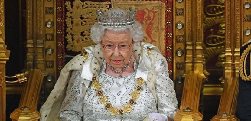 ملكة بريطانيا: أولوية الحكومة ضمان الخروج من الاتحاد الأوروبي في موعده