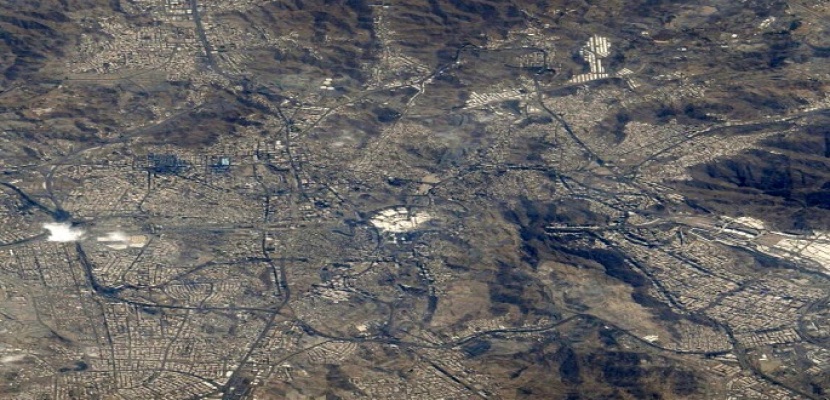 صورة لمكة من الفضاء بعدسة الرائد الإماراتي هزاع المنصوري