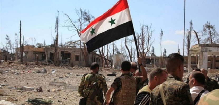 الجيش السوري يطوِّق “معرة النعمان” ويقترب من نقطة مراقبة للقوات التركية بالمنطقة