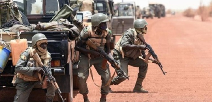 القوات المسلحة المالية تعلن اعتقال 15 إرهابيًا