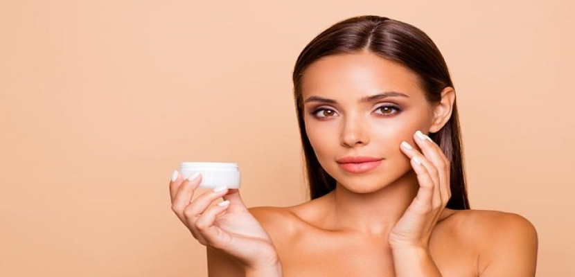 6 نصائح من الخبراء للحفاظ على بشرتك رطبة