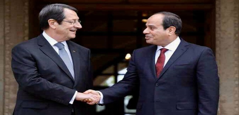 السيسي يبحث مع رئيس قبرص هاتفيا تعزيز التعاون المشترك وعدد من القضايا الاقليمية