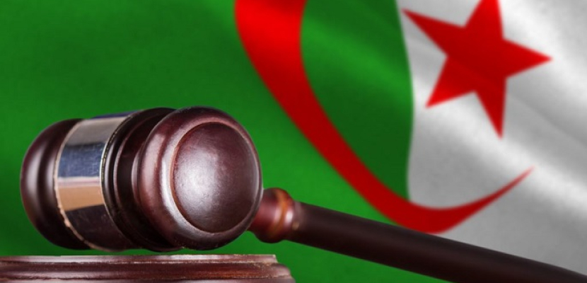 أحكام بالسجن على رؤساء حكومة ووزراء سابقين بالجزائر